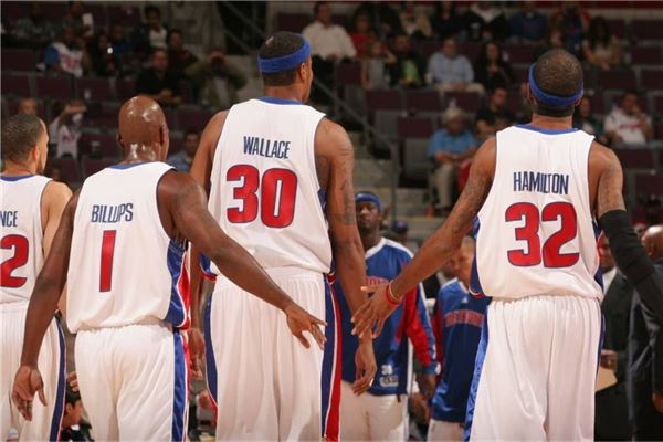 攻与强对强 攻与强对强