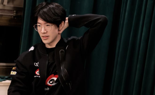 的不对称 的不对称